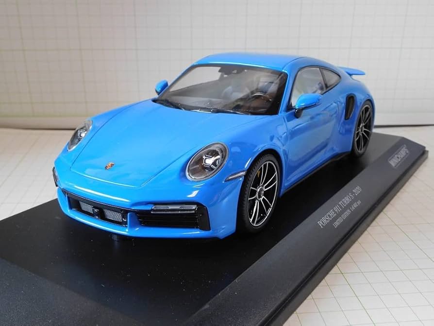 PMA 1/18 ポルシェ 911 992 カレラ 4S 2019 ブルー ミニチャンプス 1/18スケール「ポルシェ911(992)カレラ4S